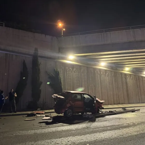 Ankara'da Korkunç Kaza: Otomobil Köprüden Uçtu!