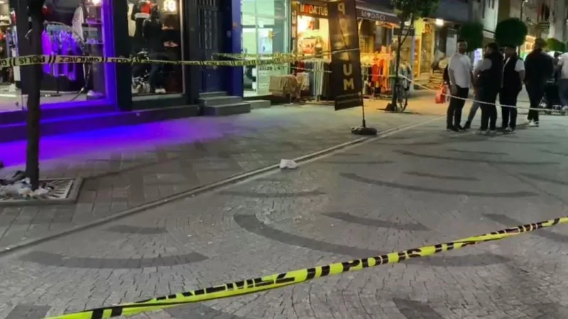 Bağcılar'da Giyim Mağazasına Silahlı Saldırı! Şoke Eden Detaylar!