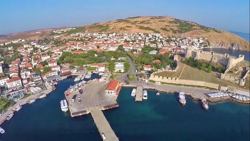 Bozcaada'ya Araç Geçişlerinde Şok Değişiklik! Yaz Sezonu Kabusu mu?