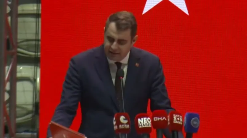 CHP İzmir İl Başkanlığı'na Çağatay Güç seçildi