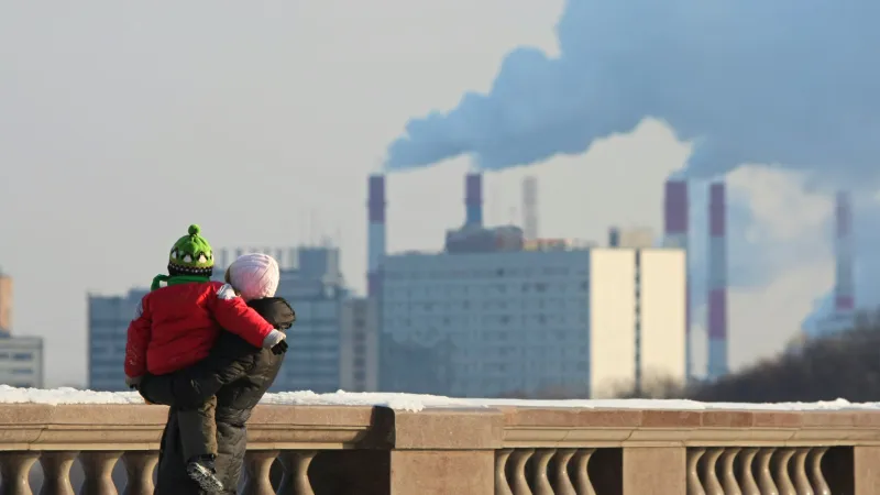 Dünyada her yıl 237 binden fazla çocuk, hava kirliliğinden hayatını kaybediyor