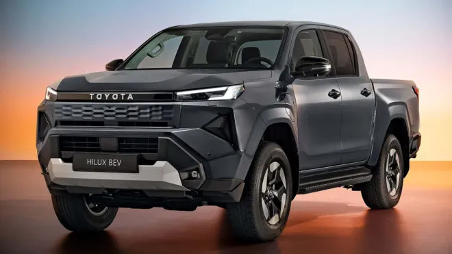 Elektrikli olarak da sunulan yeni Toyota Hilux görücüye çıkarıldı