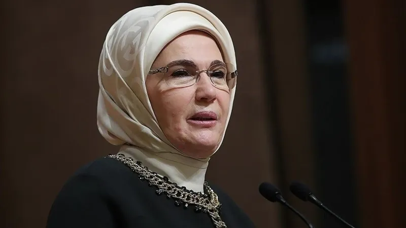Emine Erdoğan'dan Duygusal Babalar Günü Mesajı! Gazze'ye Destek