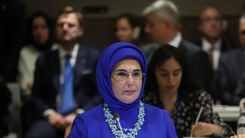 Emine Erdoğan'dan New York'ta "Anadolu kültürü", "Sıfır Atık Mavi", "aile" ve "sağlık" konularında yoğun temaslar