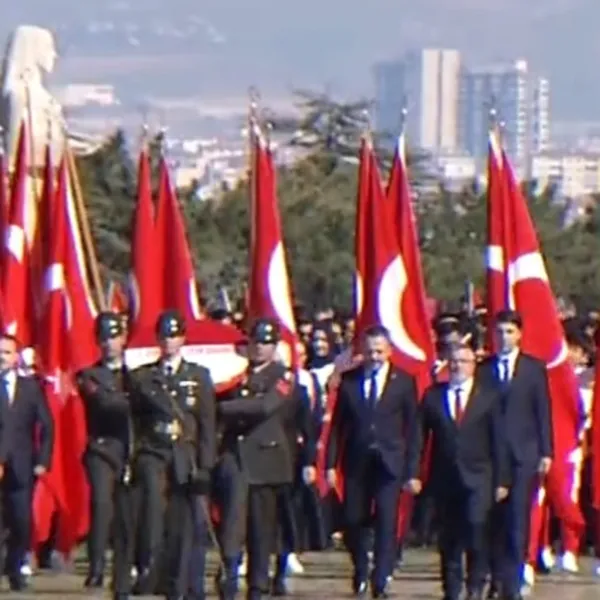 Gençlik ve Spor Bakanı Anıtkabir'de