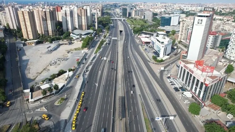 İstanbul Bayramda Hayalet Şehre Döndü! İşte O Görüntüler