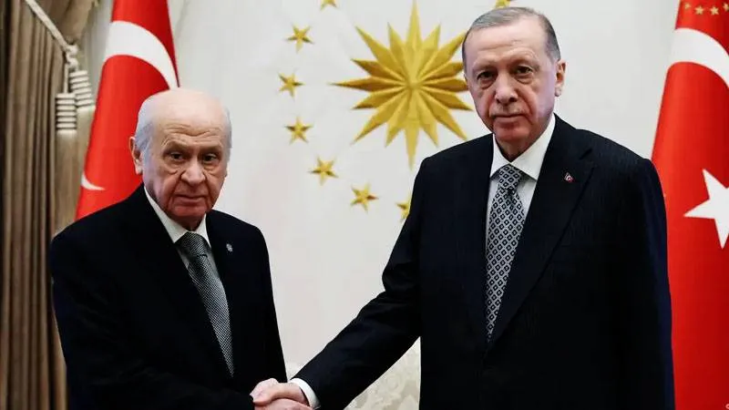 Murat Yetkin: Erdoğan, AK Parti-MHP-DEM formülüne tam güvenemediğini gösterdi