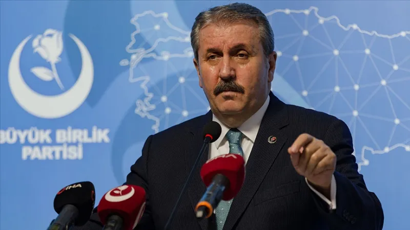Mustafa Destici: Bu ülkede Kürt sorunu değil terör sorunu vardır, bunun da kökü kazınmıştır!