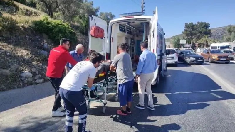 Aydın'da Korkunç Kaza! Sürücü Fenalaştı, Ortalık Savaş Alanına Döndü