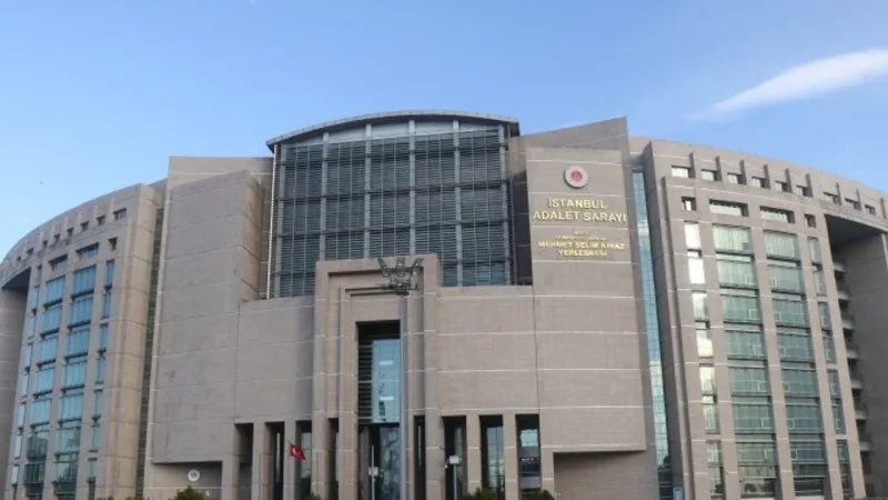 Ekrem İmamoğlu'nun X Hesabına Şok Engel! Neler Oluyor?