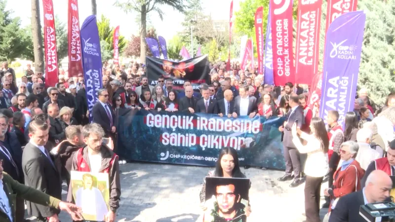 Özgür Özel'den Sert Mesaj: Sokakları Terk Etmiyoruz!