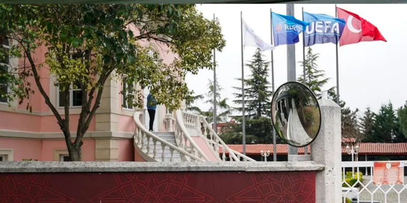 Halil Umut Meler'e UEFA'dan Büyük Onur! Türk Hakemliği Yükselişte mi?
