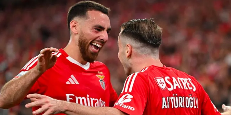 Orkun Kökçü Benfica'yı Salladı! Teknik Direktörle Neler Yaşandı?