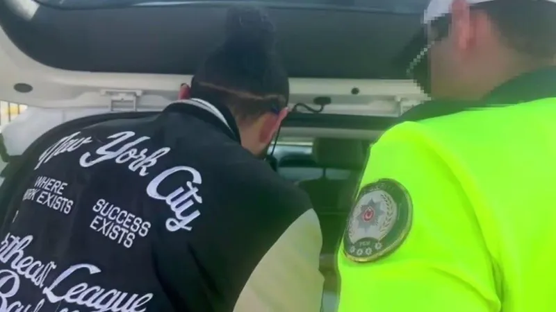 Pendik’te trafikte tartıştığı kişinin aracına yumruk atan saldırgana para cezası