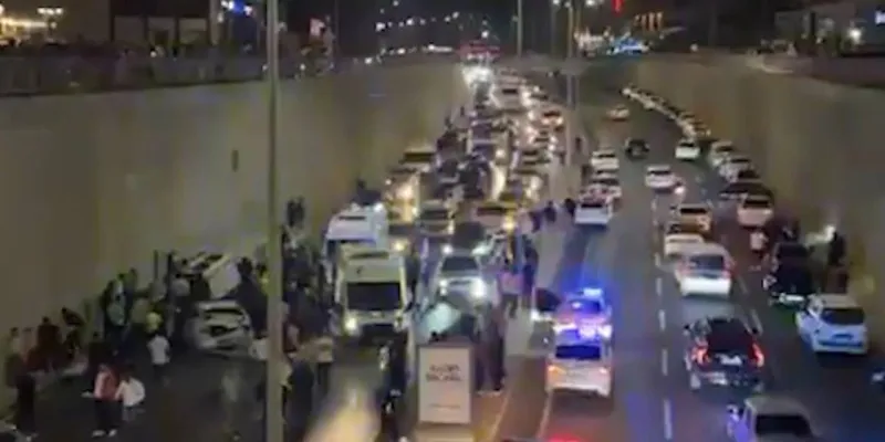 Şanlıurfa'da zincirleme kaza: 1'i ağır 5 yaralı