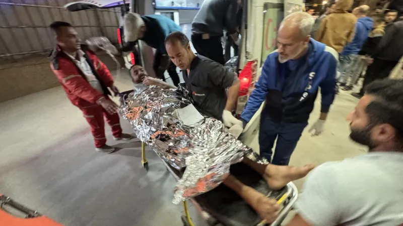 Soykırımcı İsrail'in Gazze'de insani yardım bekleyenlere saldırısında 20 kişi öldü