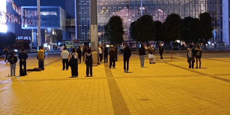 Taksim'de 18 genç gözaltına alındı